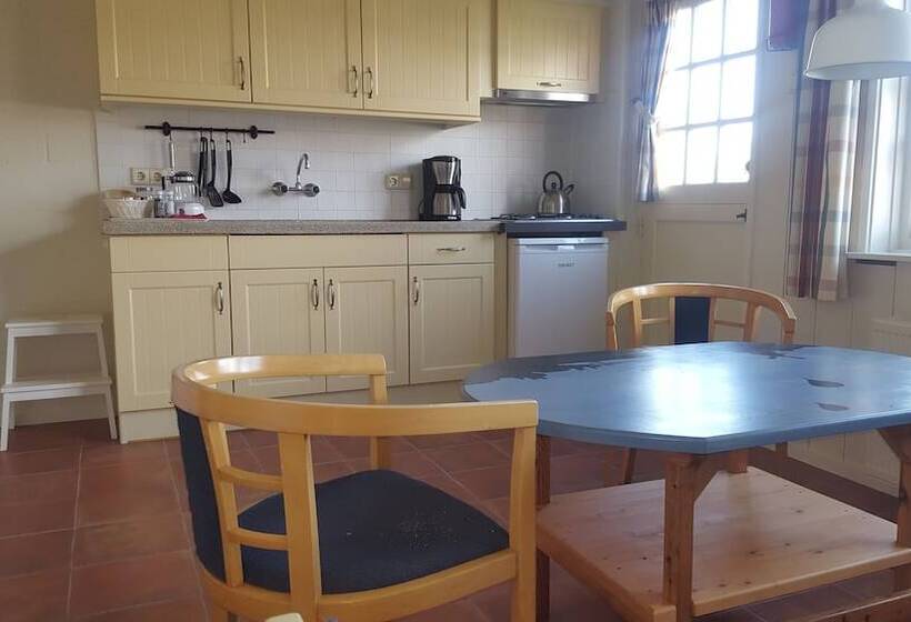 渡假胜地  Recreatiebedrijf De Koevoet