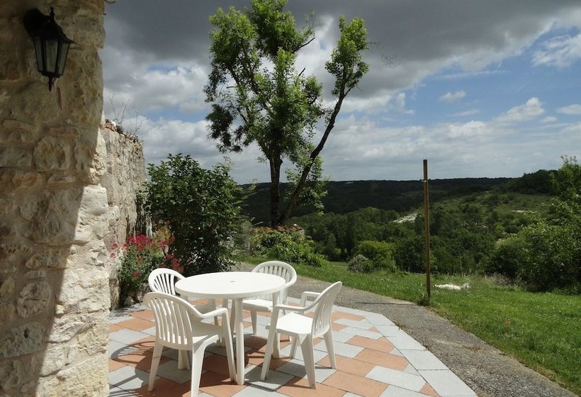 White Stone Cottage Very Well Restored, Surrounded By Nature, With Swimming Pool