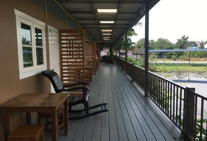 هتل Baan Purita