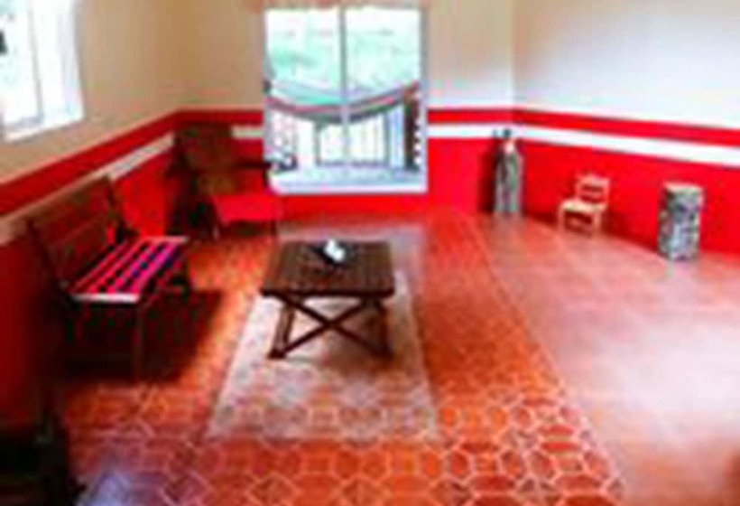 فندق Senda Monarca