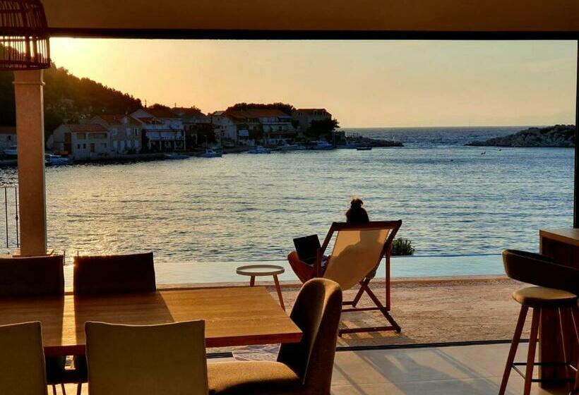 بنسيون Augusta