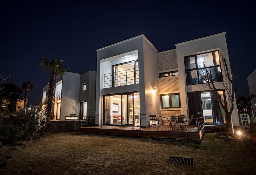 酒店 Aewol Bada Town House