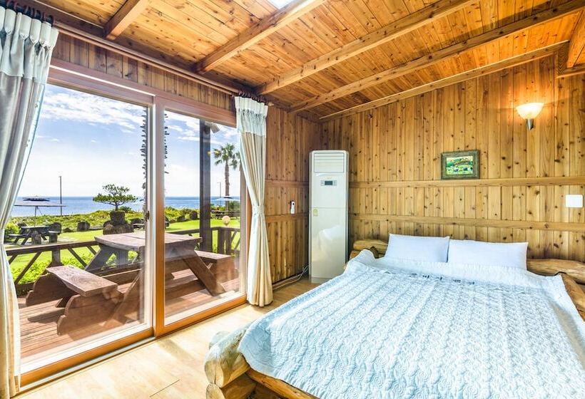 هتل Longbeach Pension