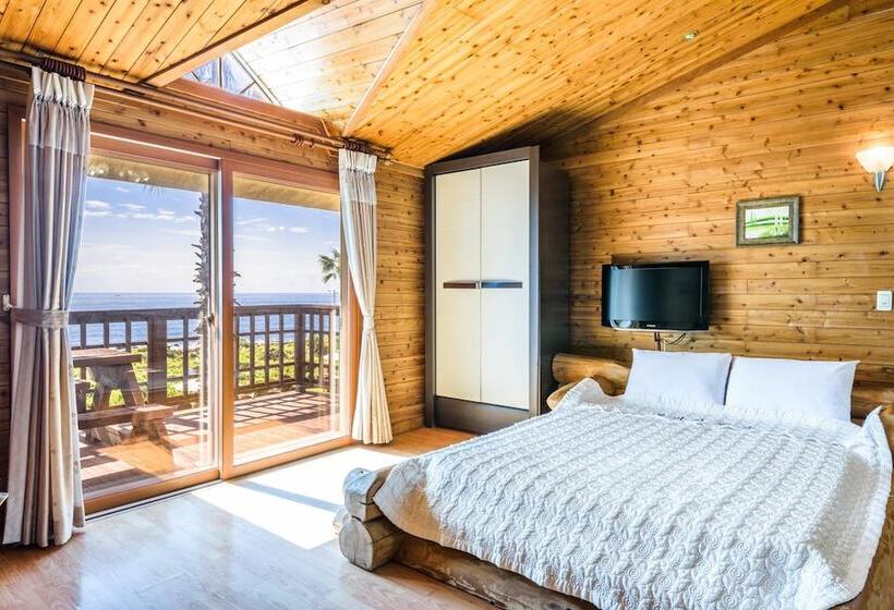 هتل Longbeach Pension