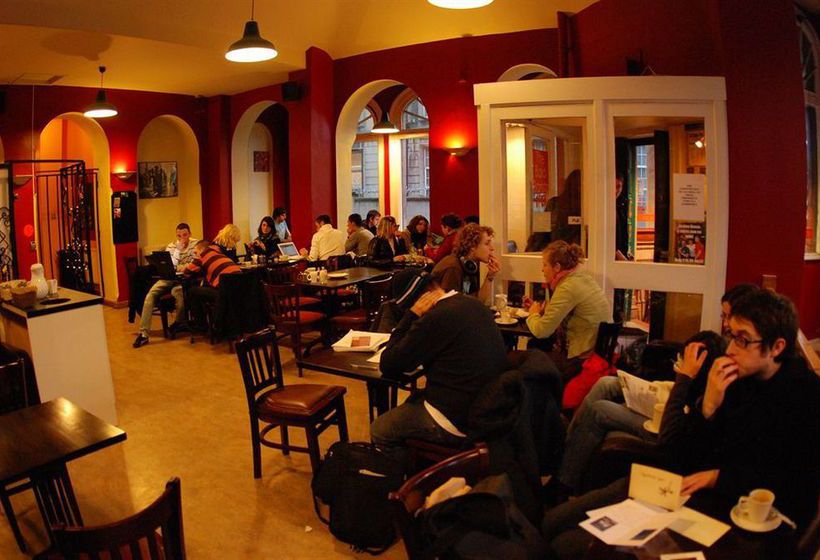 Avalon House Hostel