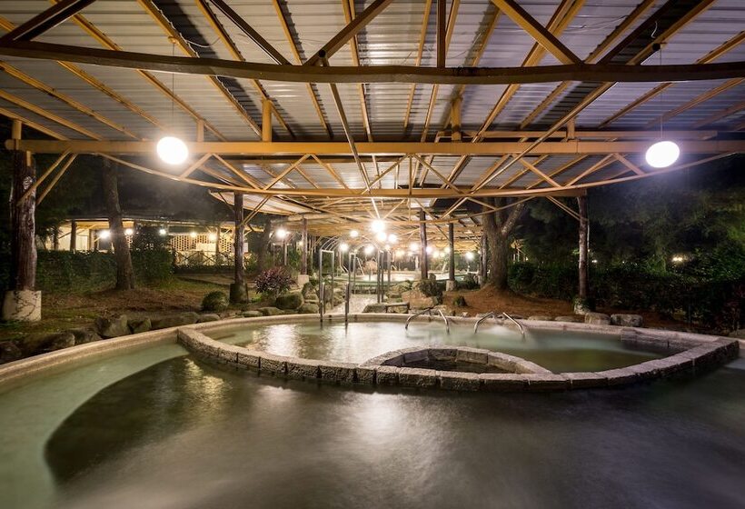 هتل Crystal Resort   Chalet