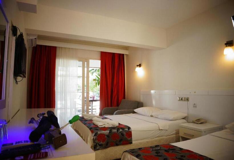 Fotos del hotel Delfi Hotel & Spa: 1 Fotos del hotel Delfi Hotel & Spa: 1