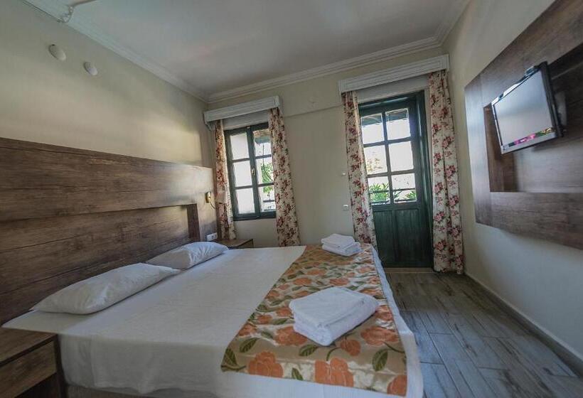Fotos del hotel Delfi Hotel & Spa:  3