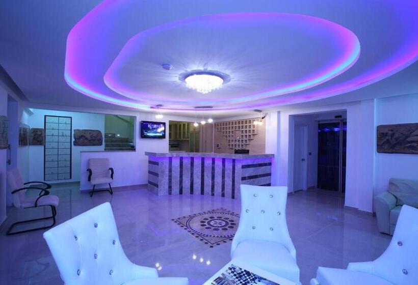 هتل Delfi  Spa & Wellness Center