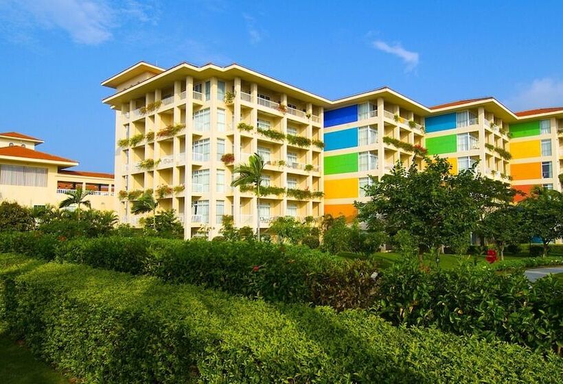 هتل Golden Palm Resort