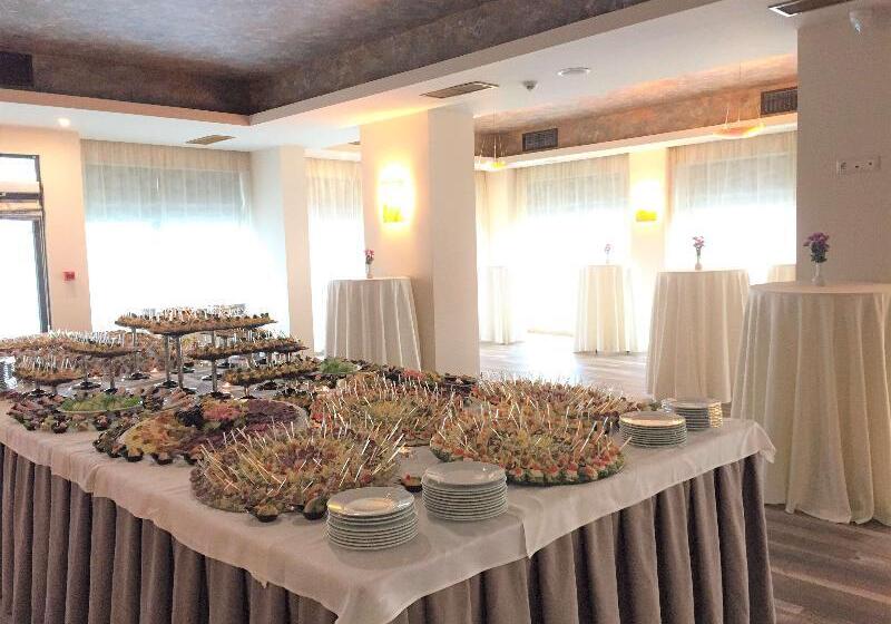 هتل Golden Tulip Varna