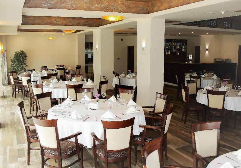 هتل Golden Tulip Varna