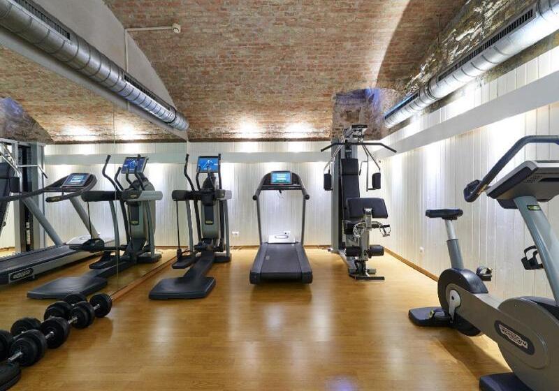 Fotos del hotel Hilight Suites:  46