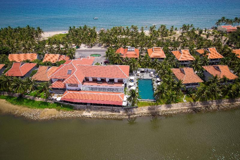 هتل Hoi An Beach Resort