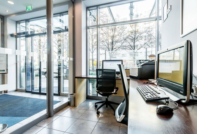 Fotos del hotel Holiday Inn Express Berlin City Centre, An Ihg:  26