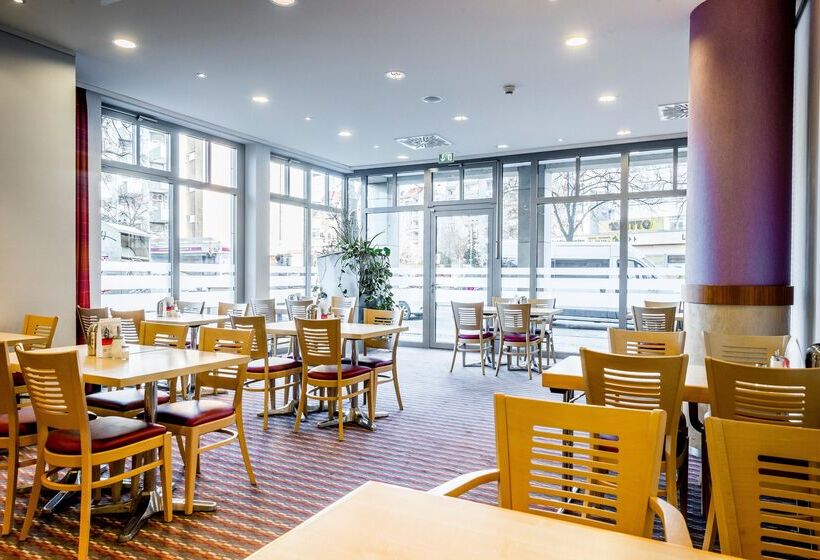 Fotos del hotel Holiday Inn Express Berlin City Centre, An Ihg:  40