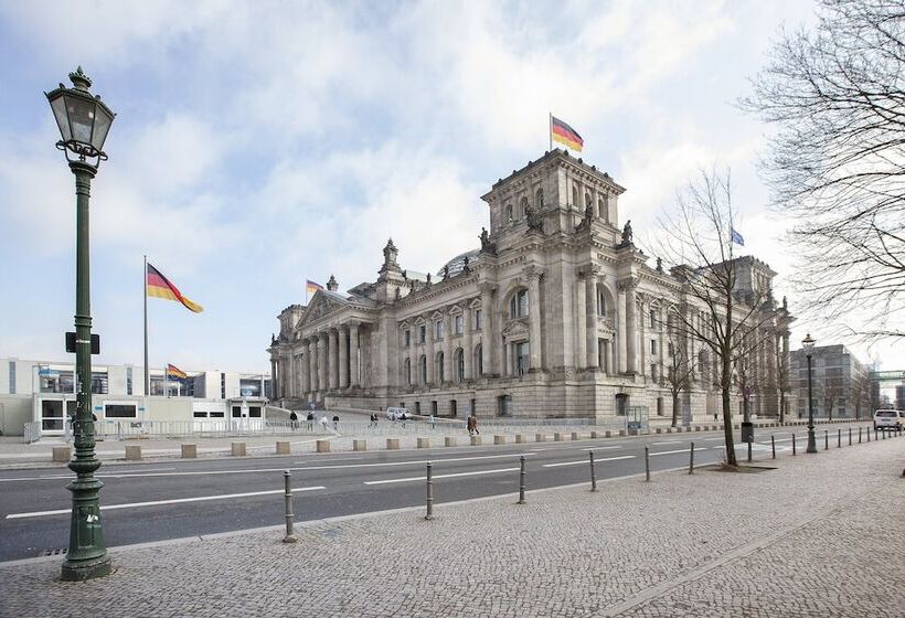 Fotos del hotel Holiday Inn Express Berlin City Centre, An Ihg:  53