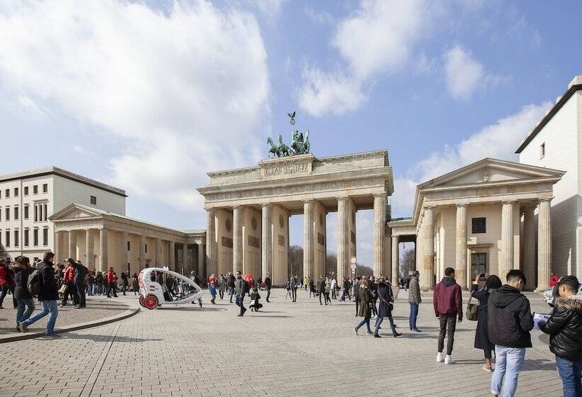 Fotos del hotel Holiday Inn Express Berlin City Centre, An Ihg:  52