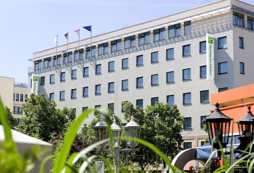 Fotos del hotel Holiday Inn Express Berlin City Centre, An Ihg:  25