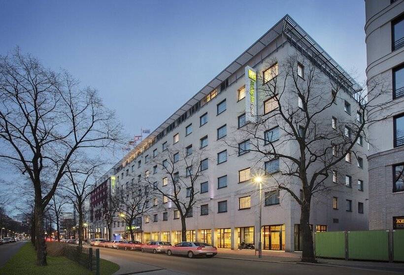 Fotos del hotel Holiday Inn Express Berlin City Centre, An Ihg:  32
