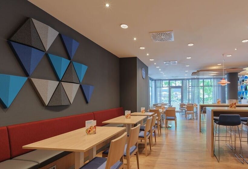 Fotos del hotel Holiday Inn Express Berlin City Centre, An Ihg:  41