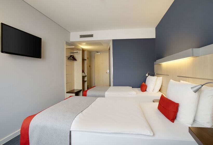 ホテル Holiday Inn Express Frankfurt Messe