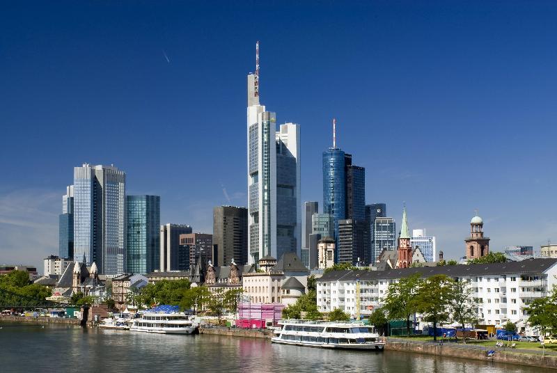 هتل Holiday Inn Express Frankfurt Messe, An Ihg