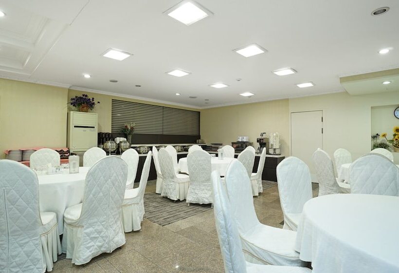 Fotos del hotel Crown Insadong:  20