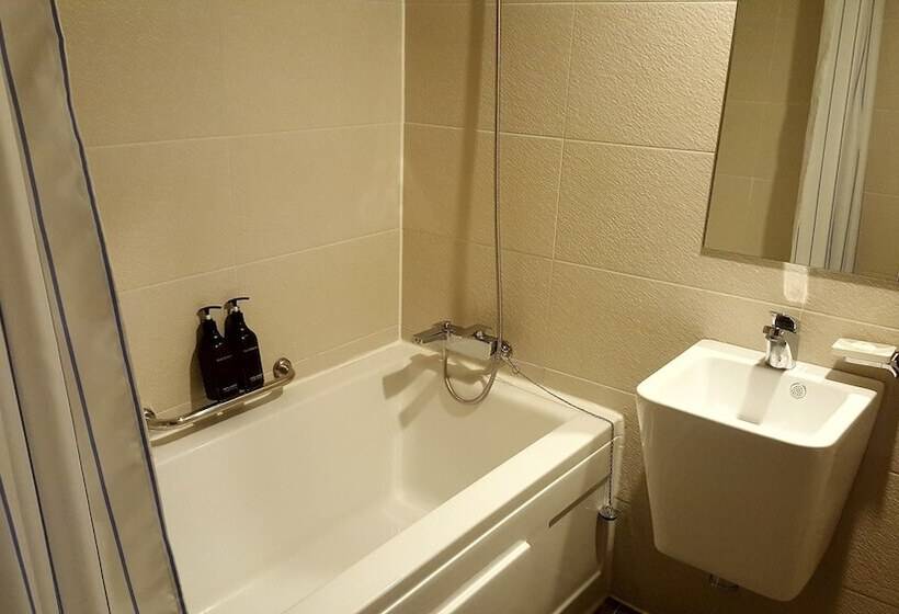 Fotos del hotel Crown Insadong:  11