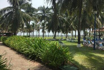 هتل La Palm Royal Beach