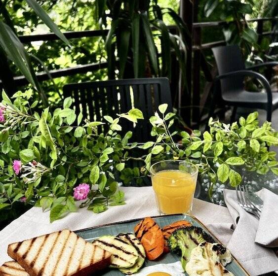 هتل Olympia Garden