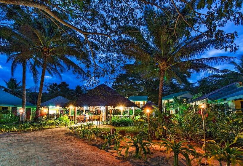 هتل Poppy S On The Lagoon