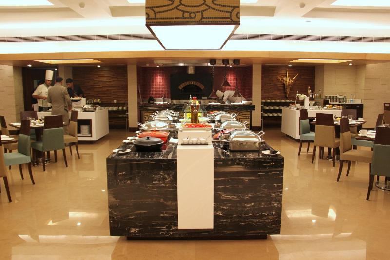 Fotos del hotel Radisson Hotel Varanasi:  22