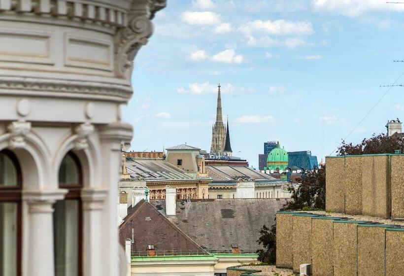 ホテル Rathaus  Wein & Design