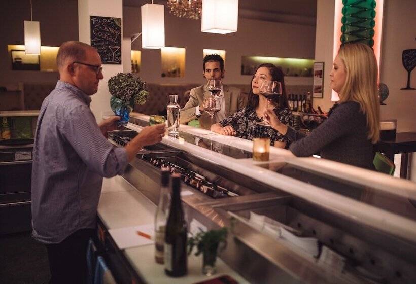 ホテル Rathaus  Wein & Design