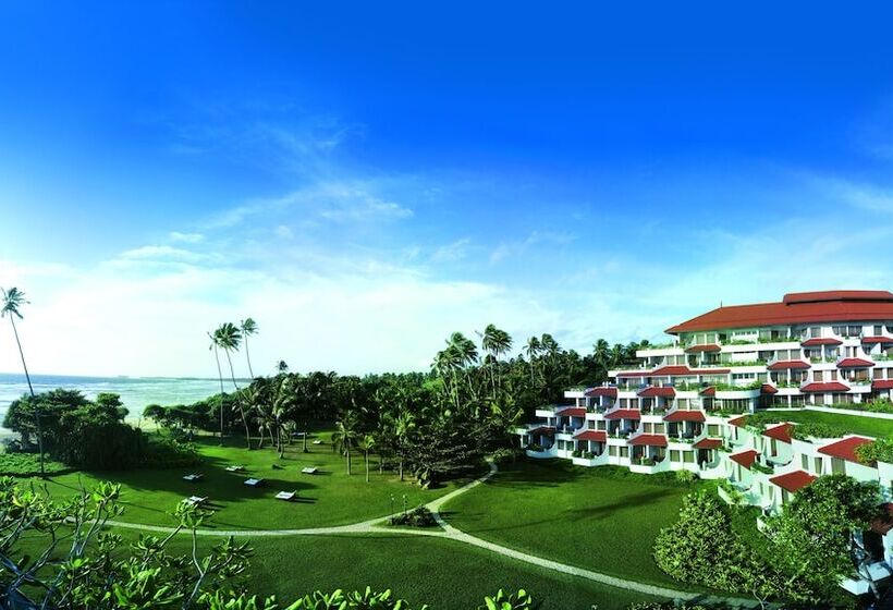 هتل Taj Bentota Resort & Spa