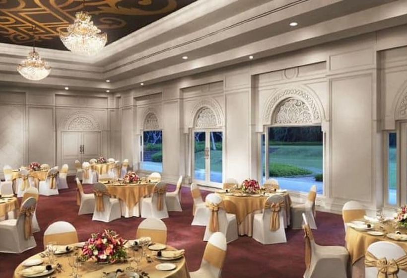 هتل Taj Bentota Resort & Spa