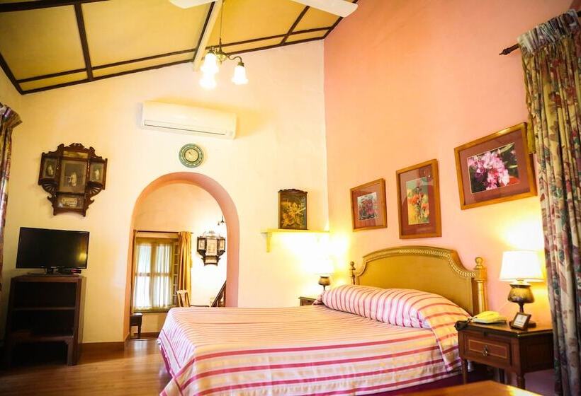 فندق Welcomheritage Connaught House