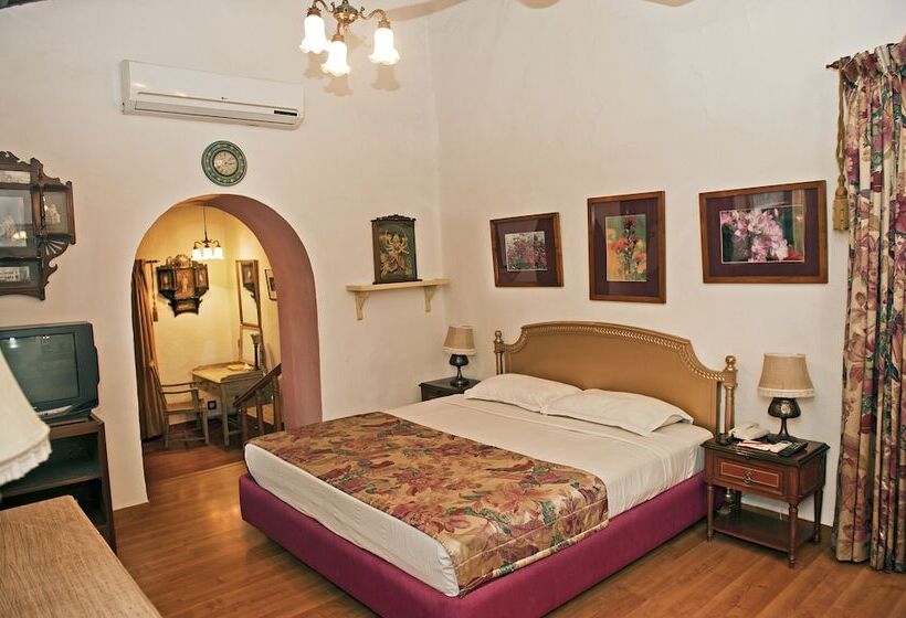 호텔 Welcomheritage Connaught House