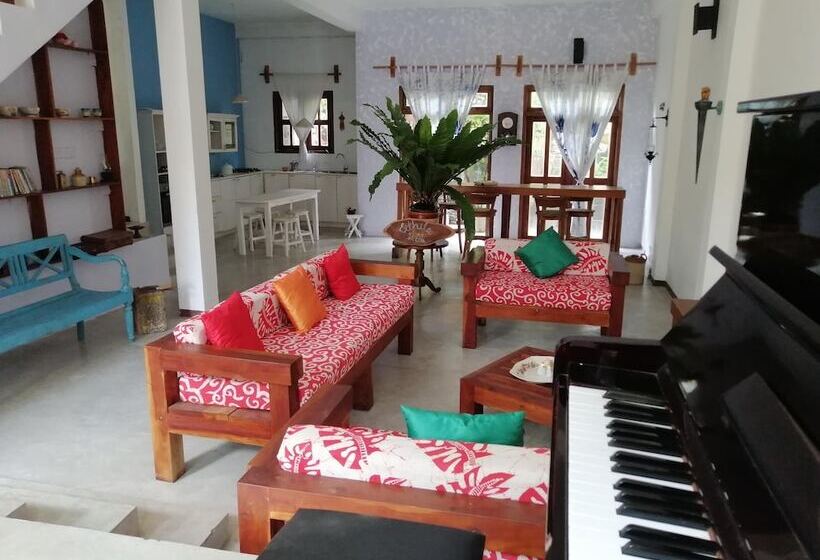هتل Sithila Villa