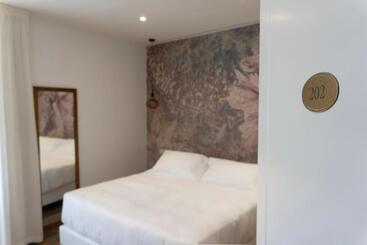 تختخواب و صبحانه Il Caruggio Rooms&breakfast