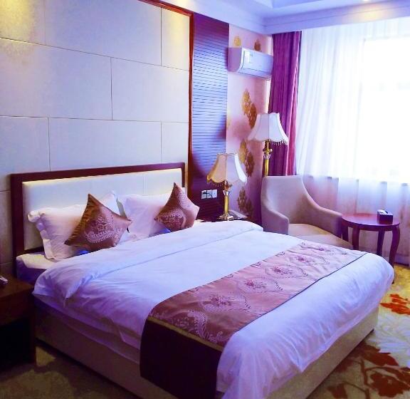 Golden Peacock Hotel Blantyre