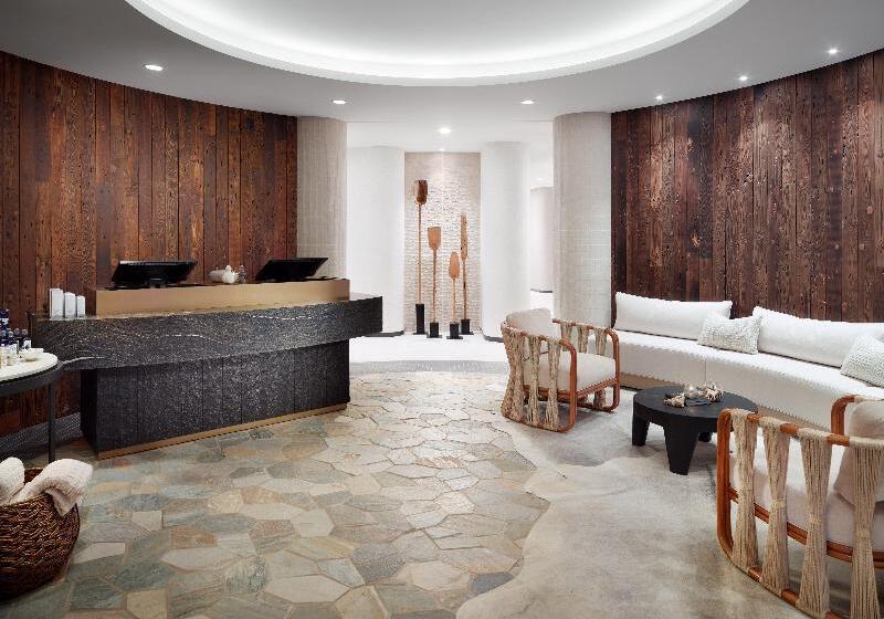 هتل Omni Viking Lakes