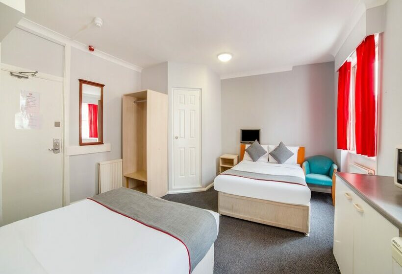 Fotos del hotel Oyo Studios @ 28:  10