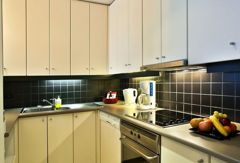Adina Apartment Hotel Budapest