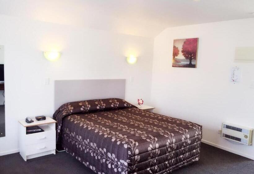 Annabelle Court Motel