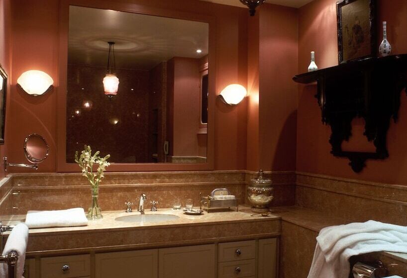 هتل Albergo