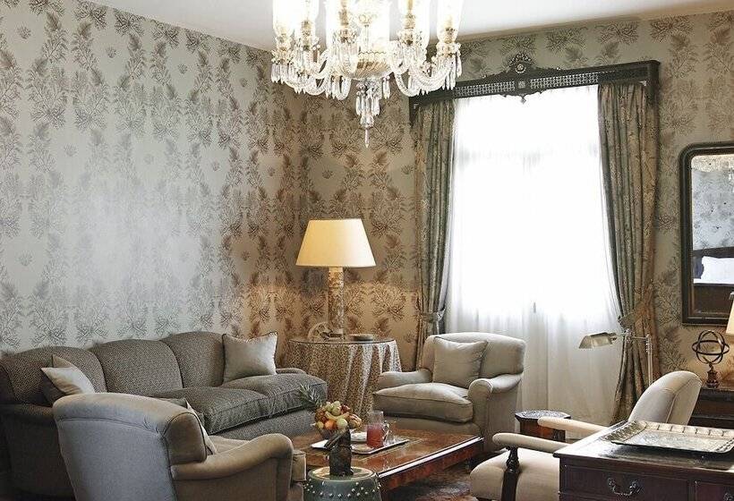 هتل Albergo