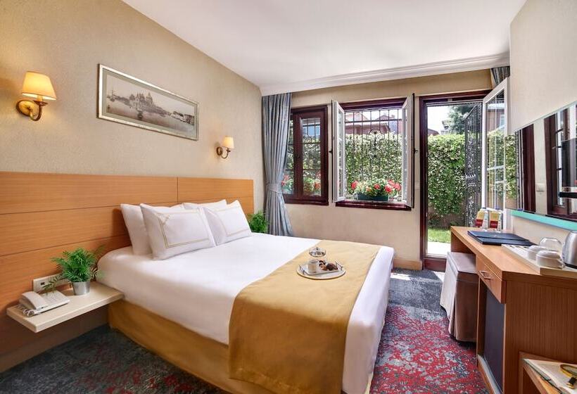 Fotos del hotel Almina Guest House:  2