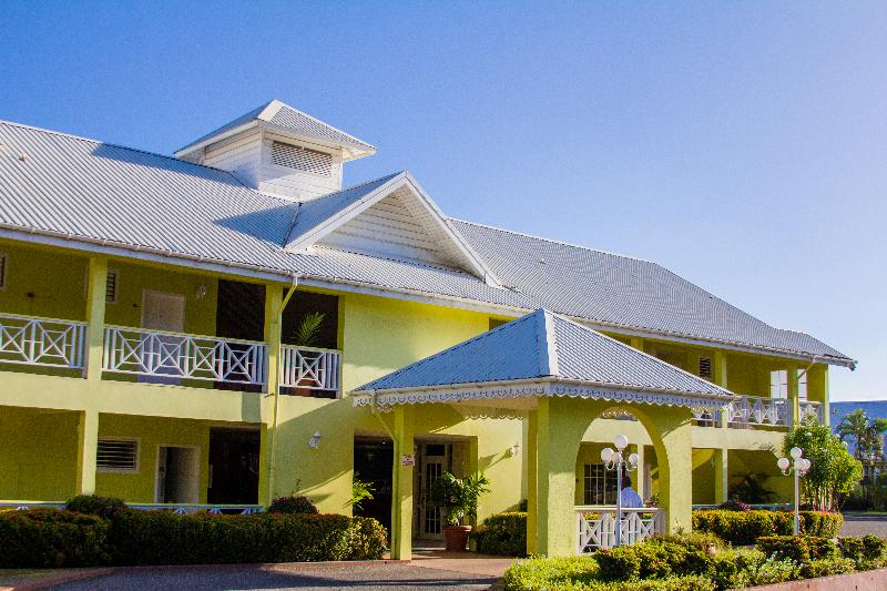 هتل Bay Gardens
